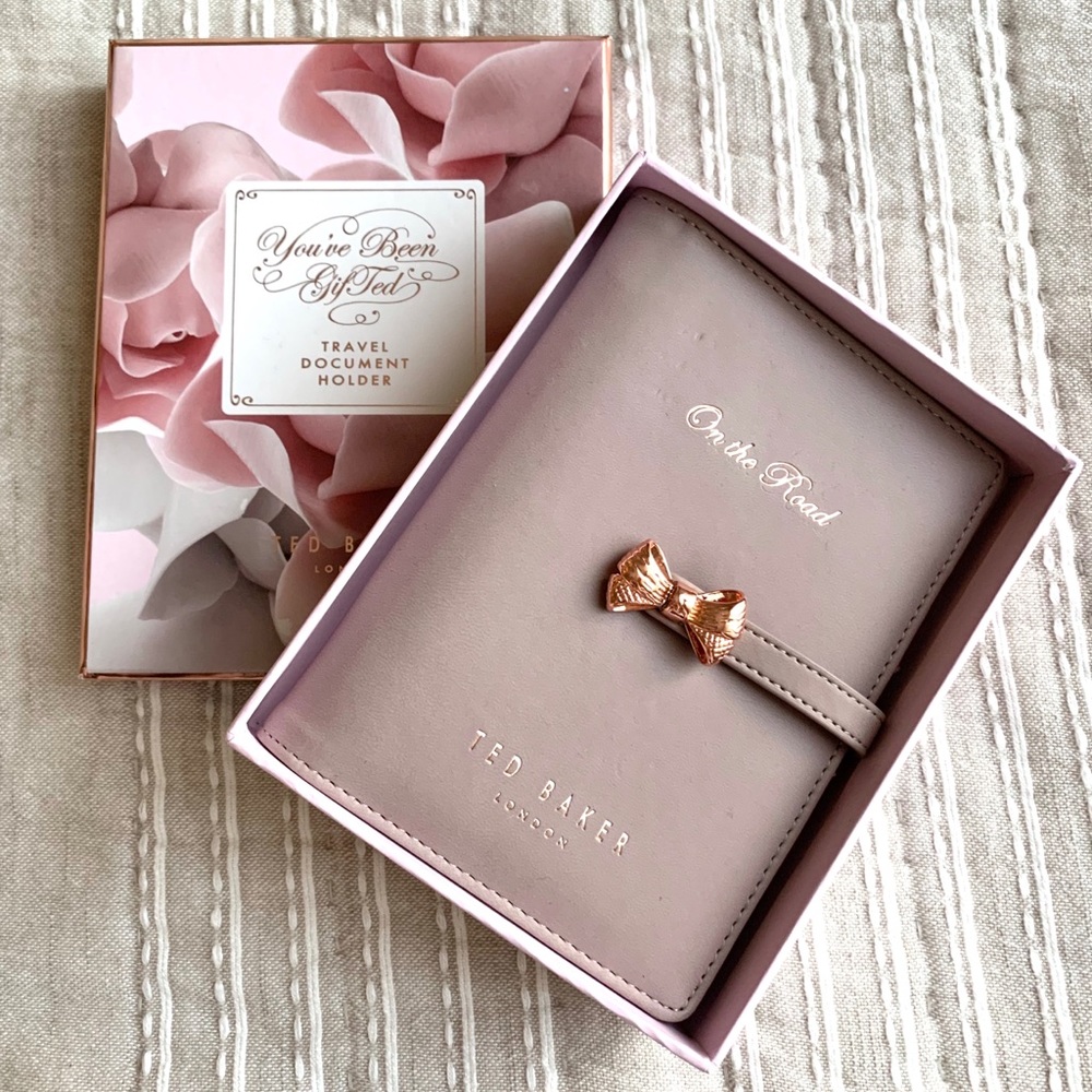 Ted Baker - Porcelain Rose Travel Document Holder